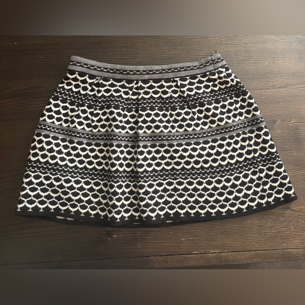 NEW Jessica Simpson Patterned Mini Skirt